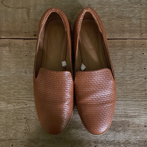 Womens Universal Thread Adeline Loafers 6 1/2 - Picture 3 of 3